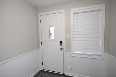 1321 Burnham Ave, Des Moines, IA 50315 - photo 3