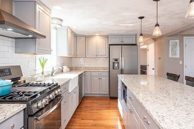 4 Rose Cir, Peabody, MA 01960 - photo 4