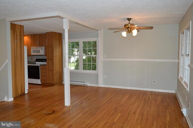 800 Broadfield Dr, Newark, DE 19713 - photo 3