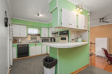 249 N Spring St, Sparta, TN 38583 - photo 7