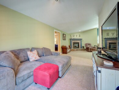245 Gordon Way N Finals (49 of 76)