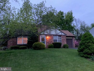 4237 Danor Dr, Reading, PA 19605 - photo 3