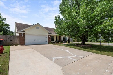 2286 Cottonwood Ave, Fayetteville, AR 72701 - photo 2