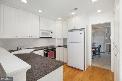 121 Putney Ln unit 121, Malvern, PA 19355 - photo 7