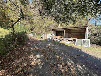 130 Otter Ln, Gassaway, WV 26624 - photo 5