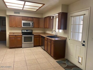 6613 E Dodge St, Mesa, AZ 85205 - photo 4