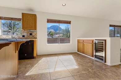 11323 N Gray Boulder Ct, Tucson, AZ 85737 - photo 4