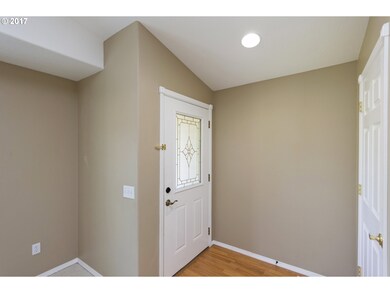 2174 Baines Blvd, Hubbard, OR 97032 - photo 2