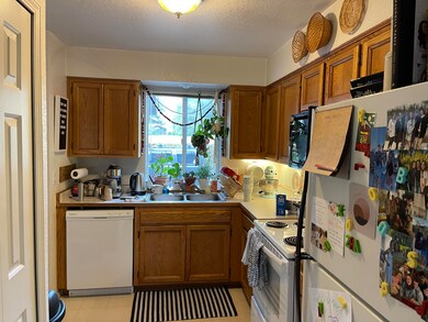 310 NE Terry Ln unit 2C, Grants Pass, OR 97526 - photo 5