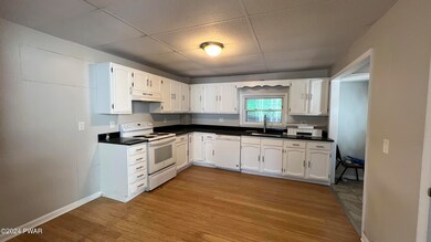 265 Hazle St, Wilkes Barre, PA 18702 - photo 2