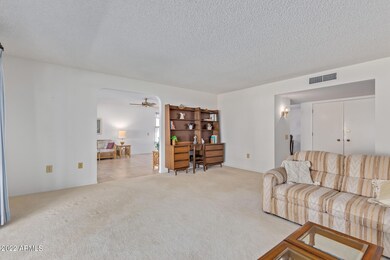 18625 N Conestoga Dr, Sun City, AZ 85373 - photo 7