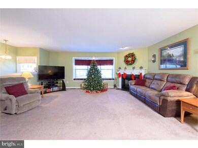 403 Princeton Cir unit 403, Newtown Square, PA 19073 - photo 4