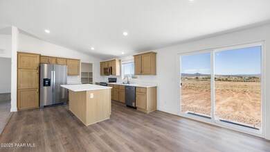 2729 W Grapevine Ct, Paulden, AZ 86334 - photo 3