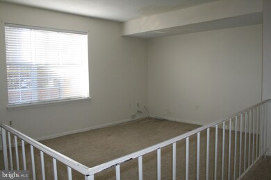 7514 S Arbory Ln, Laurel, MD 20707 - photo 2