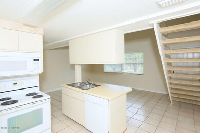 6. Summit Cove Condo - Unit F-9 - Kitche