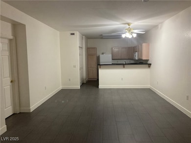 2001 Quartz Cliff St unit 103, Las Vegas, NV 89117 - photo 7