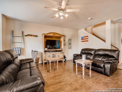 11226 Schinz Field, Helotes, TX 78023 - photo 4