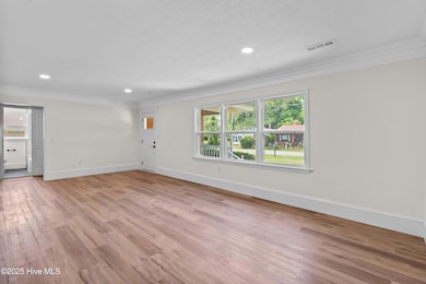 7_living room