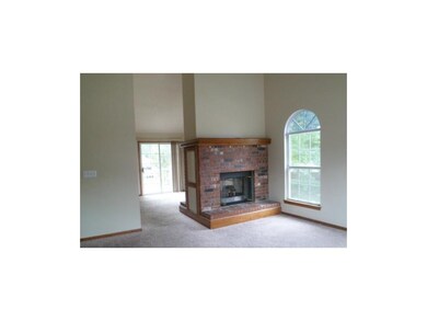 103 W Calico Dr, Raymore, MO 64083 - photo 5