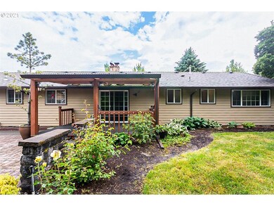 831 SW 28th St, Troutdale, OR 97060 - photo 5