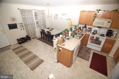 29 Currituck Ct, Bunker Hill, WV 25413 - photo 7