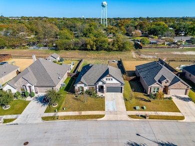 3929 Brookdale Rd, Benbrook, TX 76116 - photo 2