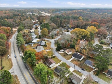 5323 Tracey Dr, Stone Mountain, GA 30088 - photo 6