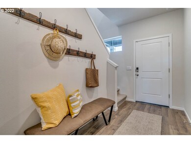 2970 V St, Springfield, OR 97477 - photo 3