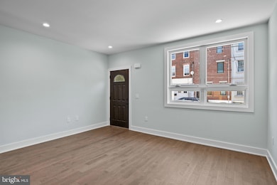 2202 E Huntingdon St, Philadelphia, PA 19125 - photo 4