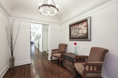 645 W Sheridan Rd unit 2, Chicago, IL 60613 - photo 6