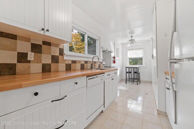 212 Pinewood Ave unit WINTER, Oakhurst, NJ 07755 - photo 7