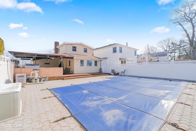 64 Whitman Avenue