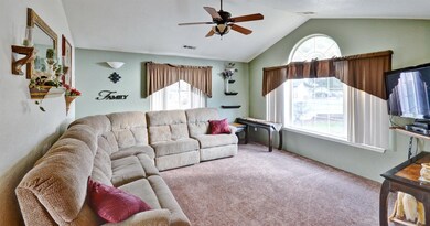 1029 Fairfield Ave, Central Point, OR 97502 - photo 6