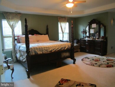 6010 Joseph Scott Dr, Elkridge, MD 21075 - photo 2