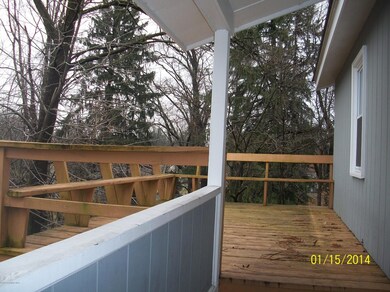 626 King St, Stroudsburg, PA 18360 - photo 2