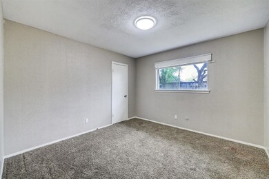6127 Vinewood Dr, Houston, TX 77088 - photo 7