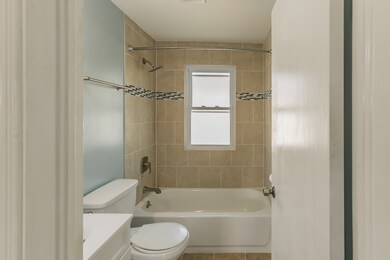 2013 Cooke Ct, Waukegan, IL 60085 - photo 6