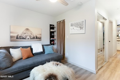 1552 Matterhorn Cir 9 MLS-4