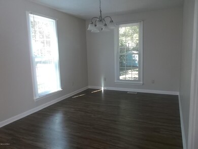 112 Lionel Ave, Jacksonville, NC 28540 - photo 4
