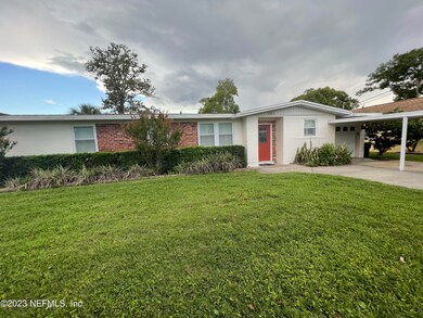 560 Bay Ridge Rd, Jacksonville, FL 32216 - photo 2