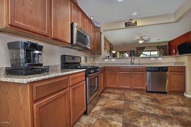 6548 W Congressional Way-large-007-8-Kit