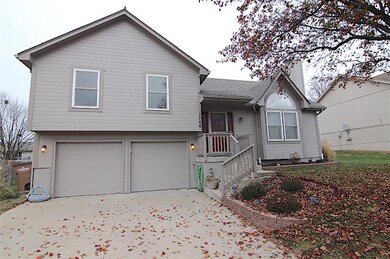 1706 Johnston Dr, Raymore, MO 64083 - photo 4