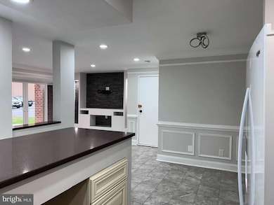 6018 Westchester Park Dr unit 6018 T-1, College Park, MD 20740 - photo 3