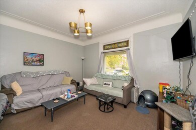 23-Main Floor Unit (6).jpg