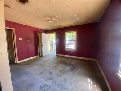 711 Waterman St, Texarkana, TX 75501 - photo 6