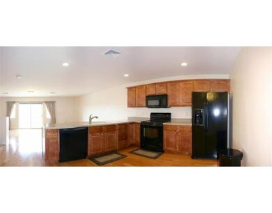 665 Metacom Ave unit 8, Bristol, RI 02809 - photo 4