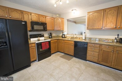 209 Sterling Ct, Stafford, VA 22554 - photo 3