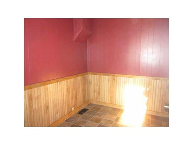 2022 Ohio Ave, Columbus, IN 47201 - photo 7