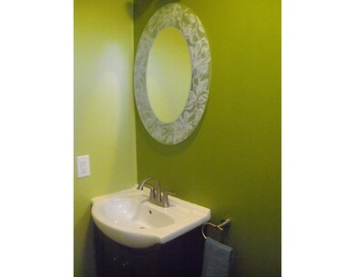 395 Lee Burbank Hwy unit 2, Revere, MA 02151 - photo 6