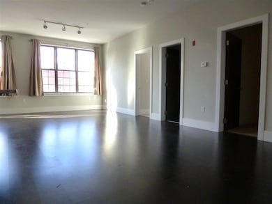154 W 2nd St unit 301, Boston, MA 02127 - photo 6